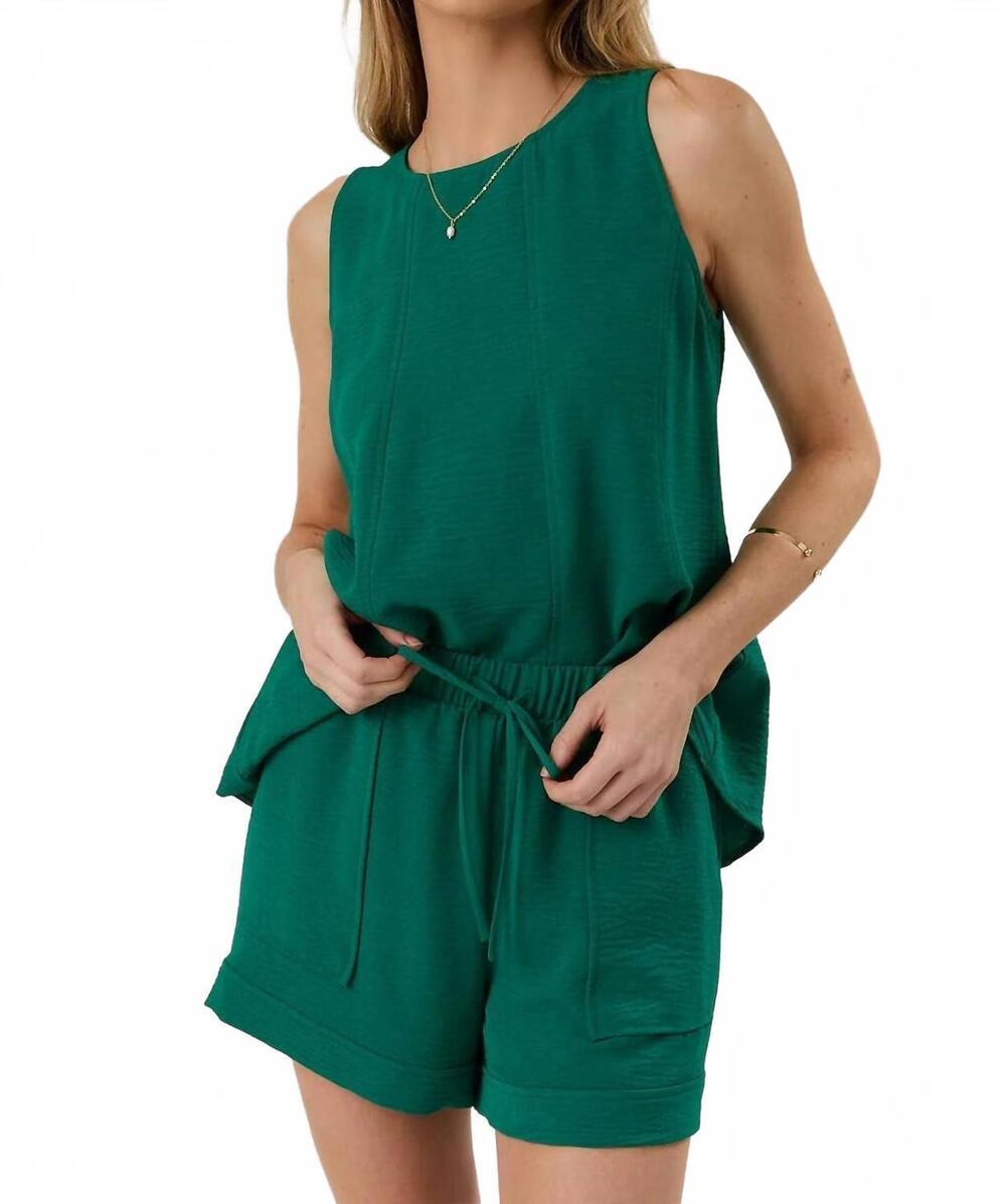 NEW GILLI daisy vertical seam tie back tank top in hunter green